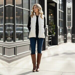 SOLD - Michael Kors White Zipper Puffer Vest - Size S